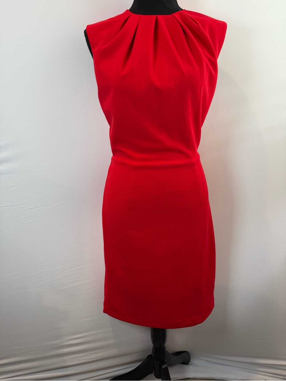 Alexia Admor Red Sleeveless Mini Dress - Picture 2 of 7